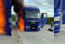 Photo of Эстонский дальнобойщик неторопливо выбрался из горящего грузовика