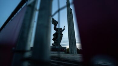 Photo of Почему в Латвии сносят памятники?