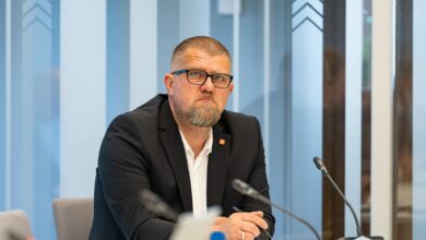 Photo of Депутат «Стабильности», которого отправляли на проверку латышского, решил сложить мандат