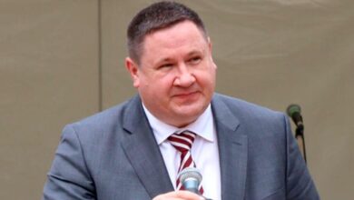 Photo of Мэр-националист Хелманис не запросил допуск к гостайне, без него он не сможет работать