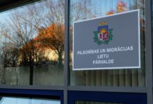 Photo of Вторая волна: сотни россиян, не сдавших латышский, могут быть депортированы из Латвии