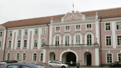 Photo of Эстонии не надо тявкать из угла против США. Евродепутат Паэт об отношениях в НАТО